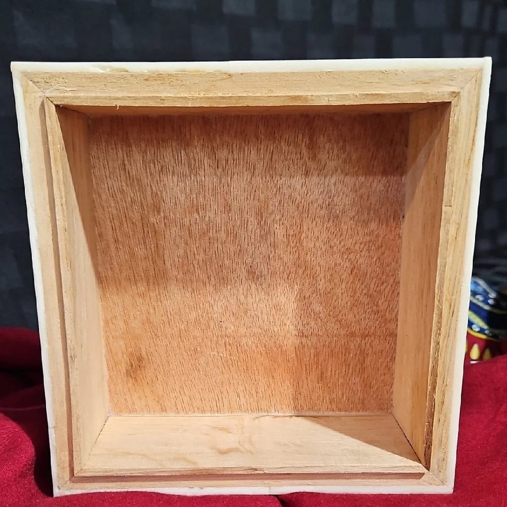 Handcrafted Mid-Century Bone Inlay Trinket Box